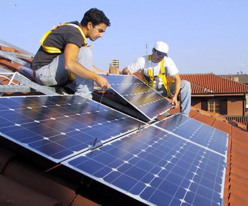 installazione di un impianto fotovoltaico su un tetto